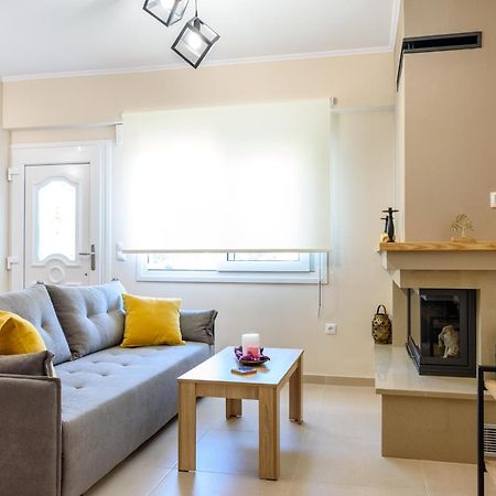 Afroditi'S Delux Apartment Monemvasia Exterior photo